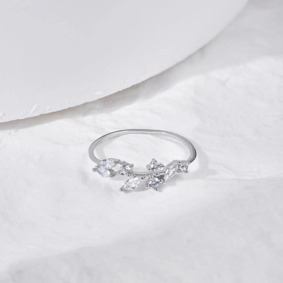 Dainty leaf ring-OrifineJewels