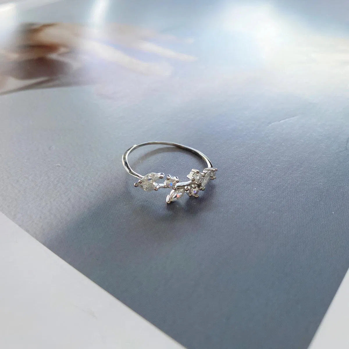 Dainty leaf ring-OrifineJewels