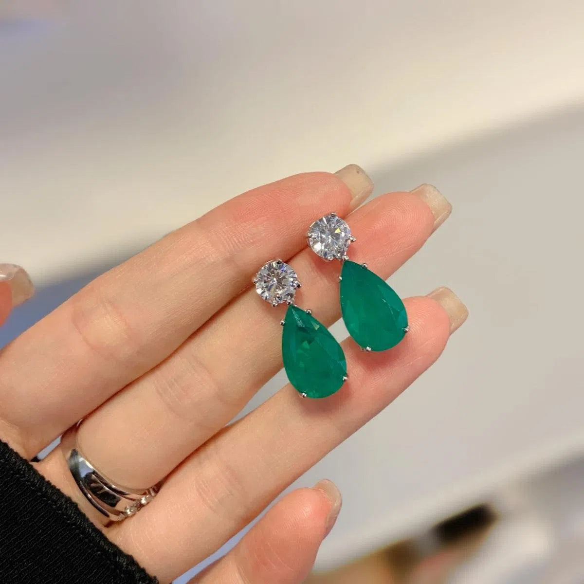 Elysara green drop earring-OrifineJewels