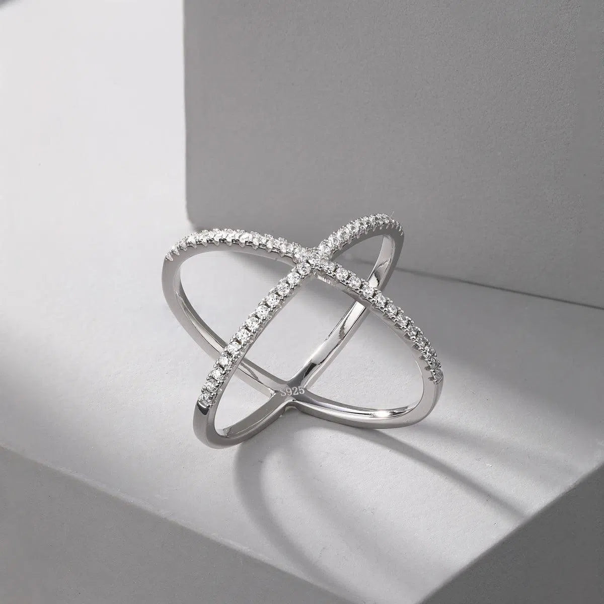 Fiora cross ring-OrifineJewels