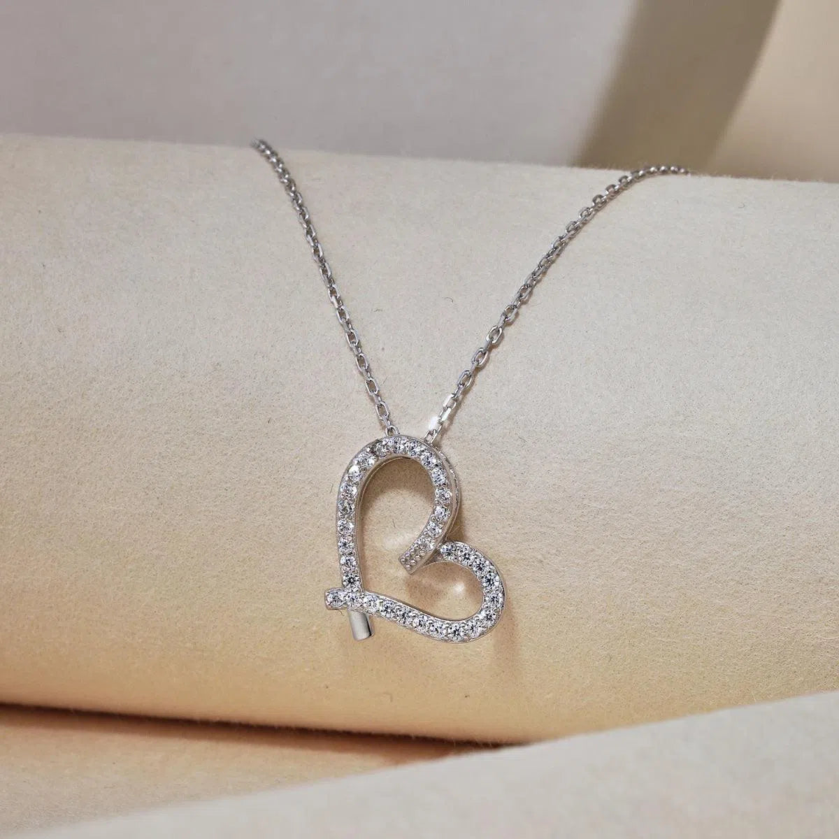 Fiora heart pendant-OrifineJewels