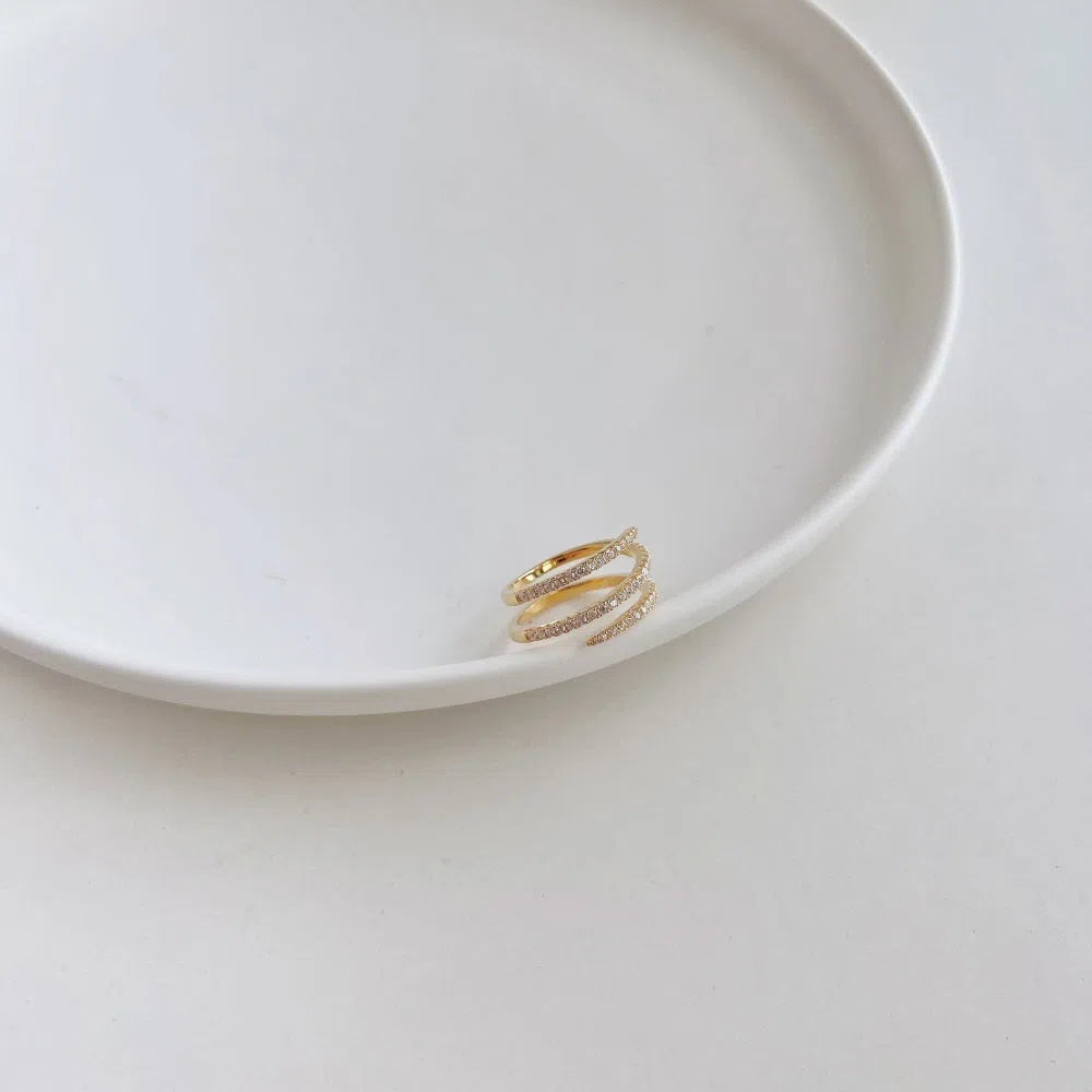 Fiora spiral gold motif ring-OrifineJewels