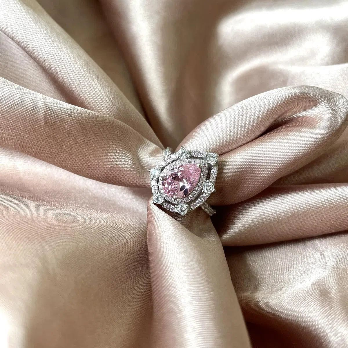 Iris pink motif ring-OrifineJewels