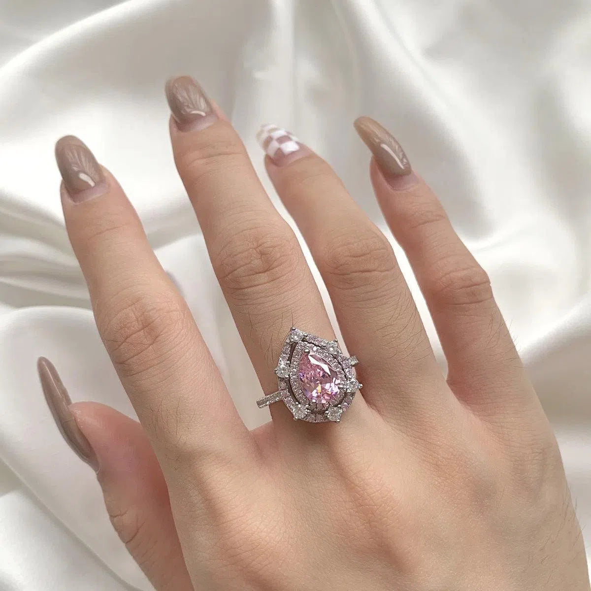 Iris pink motif ring-OrifineJewels