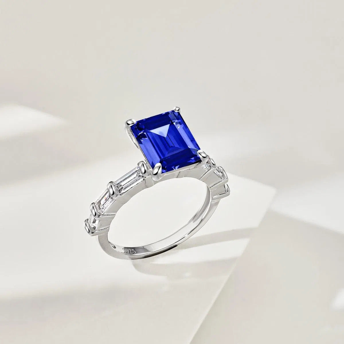 Nebula kira blue motif ring-OrifineJewels