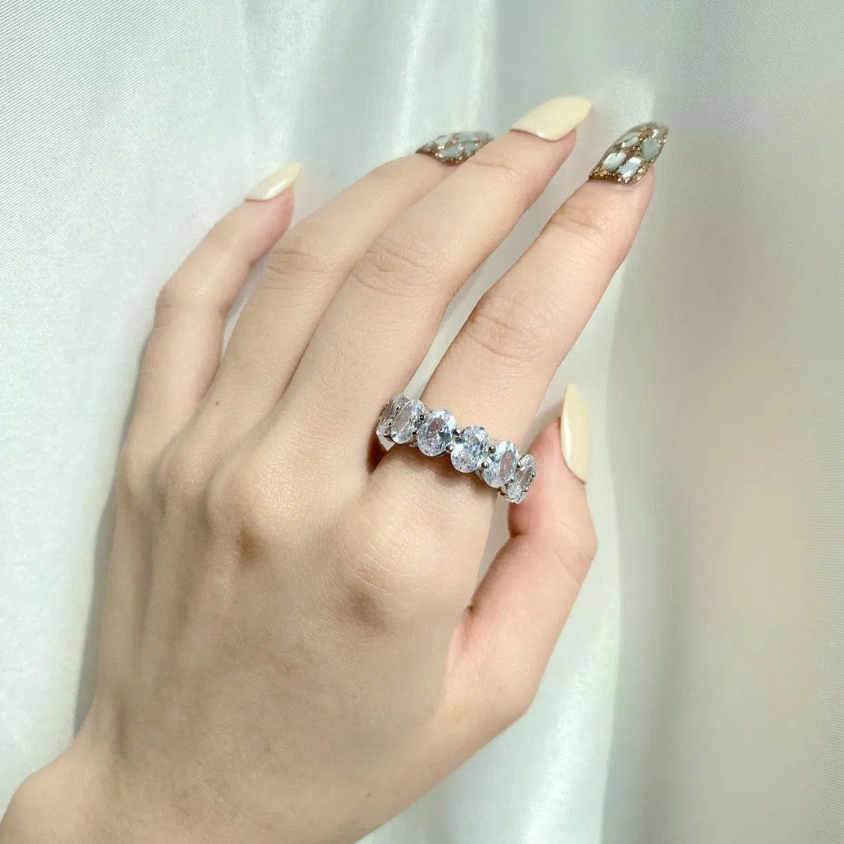 Nebula vexa white cocktail ring-OrifineJewels