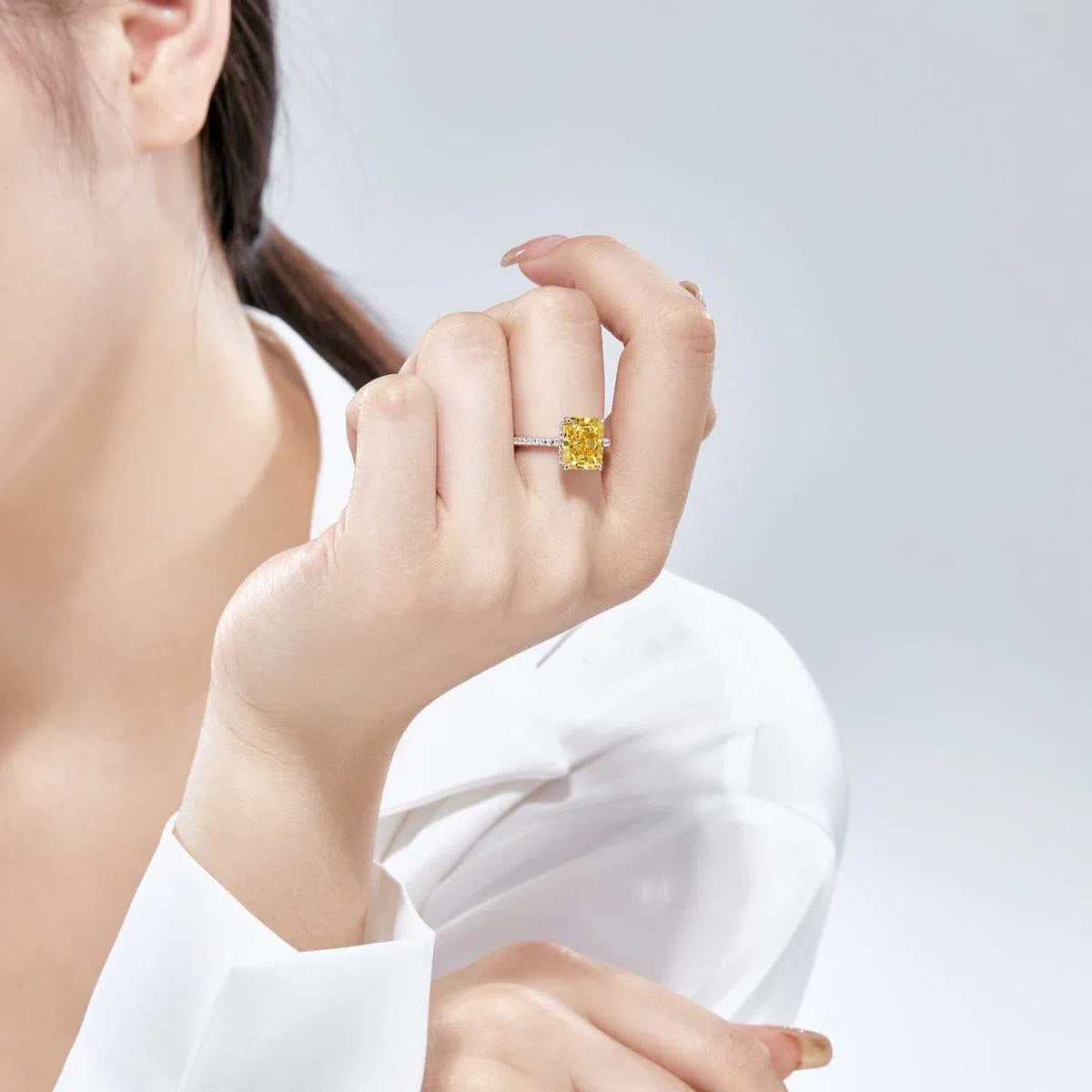 Novella yellow motif ring-OrifineJewels