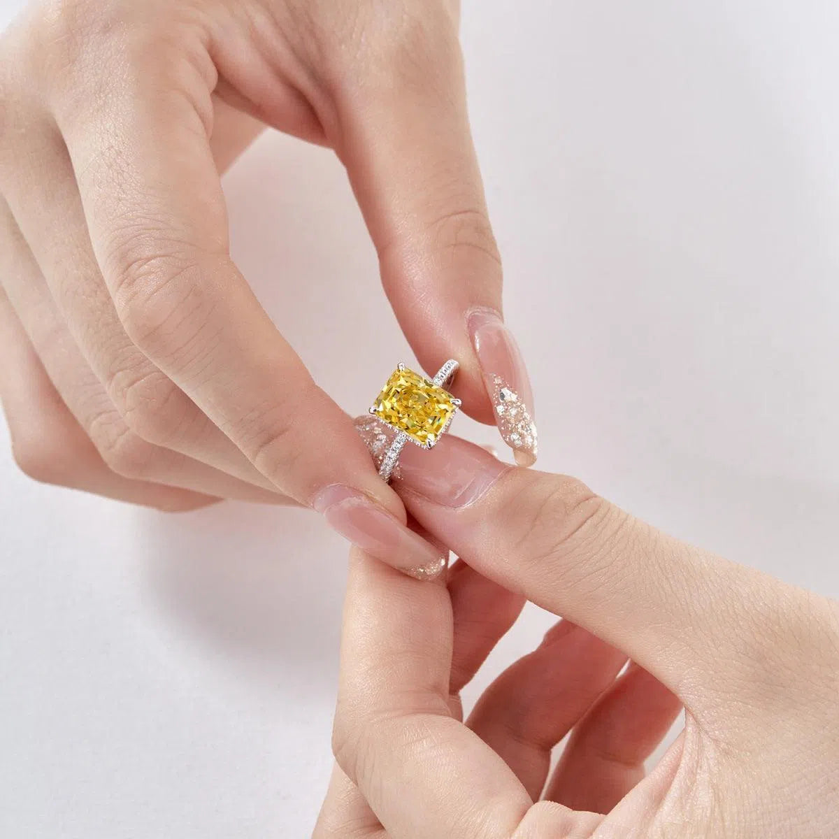 Novella yellow motif ring-OrifineJewels