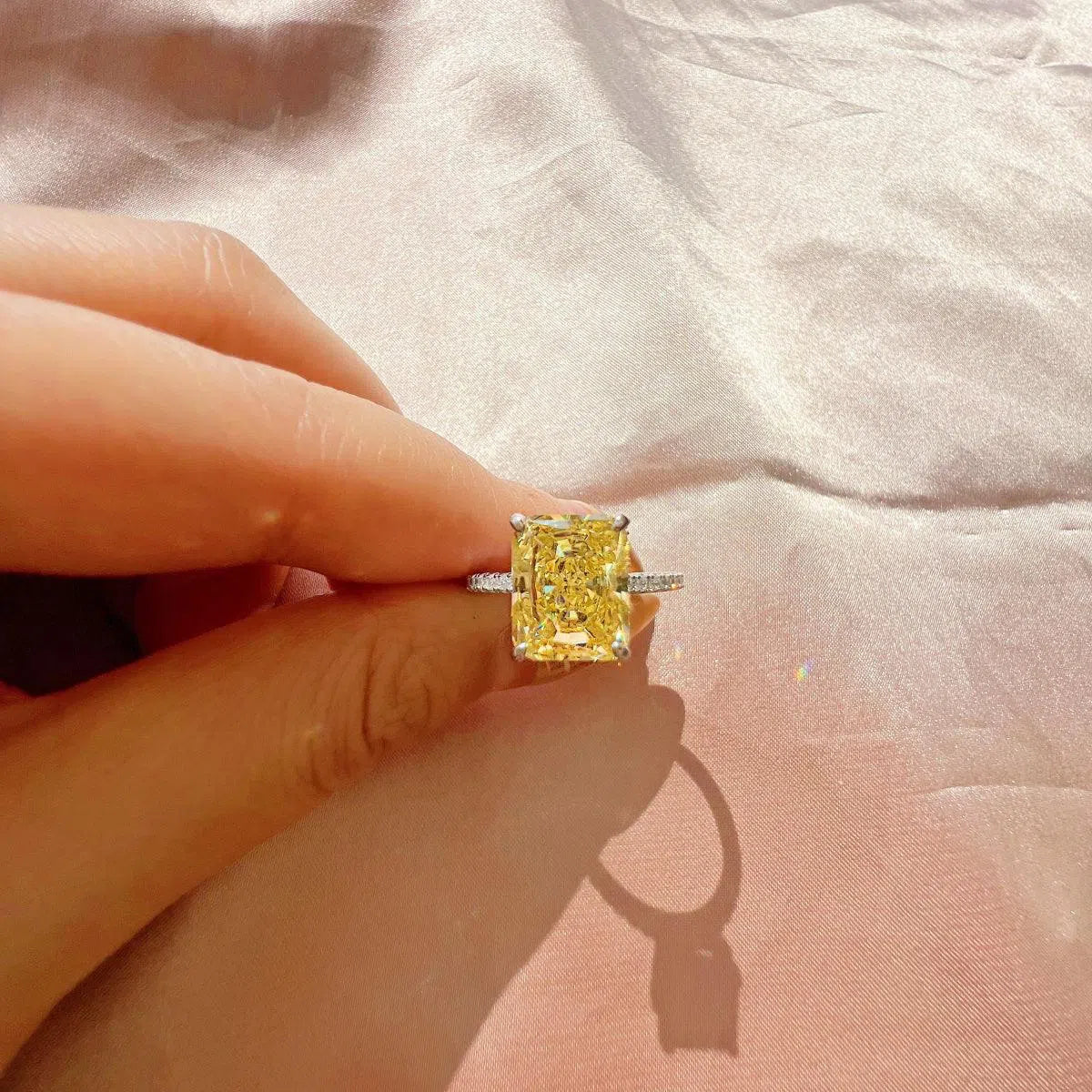 Novella yellow motif ring-OrifineJewels