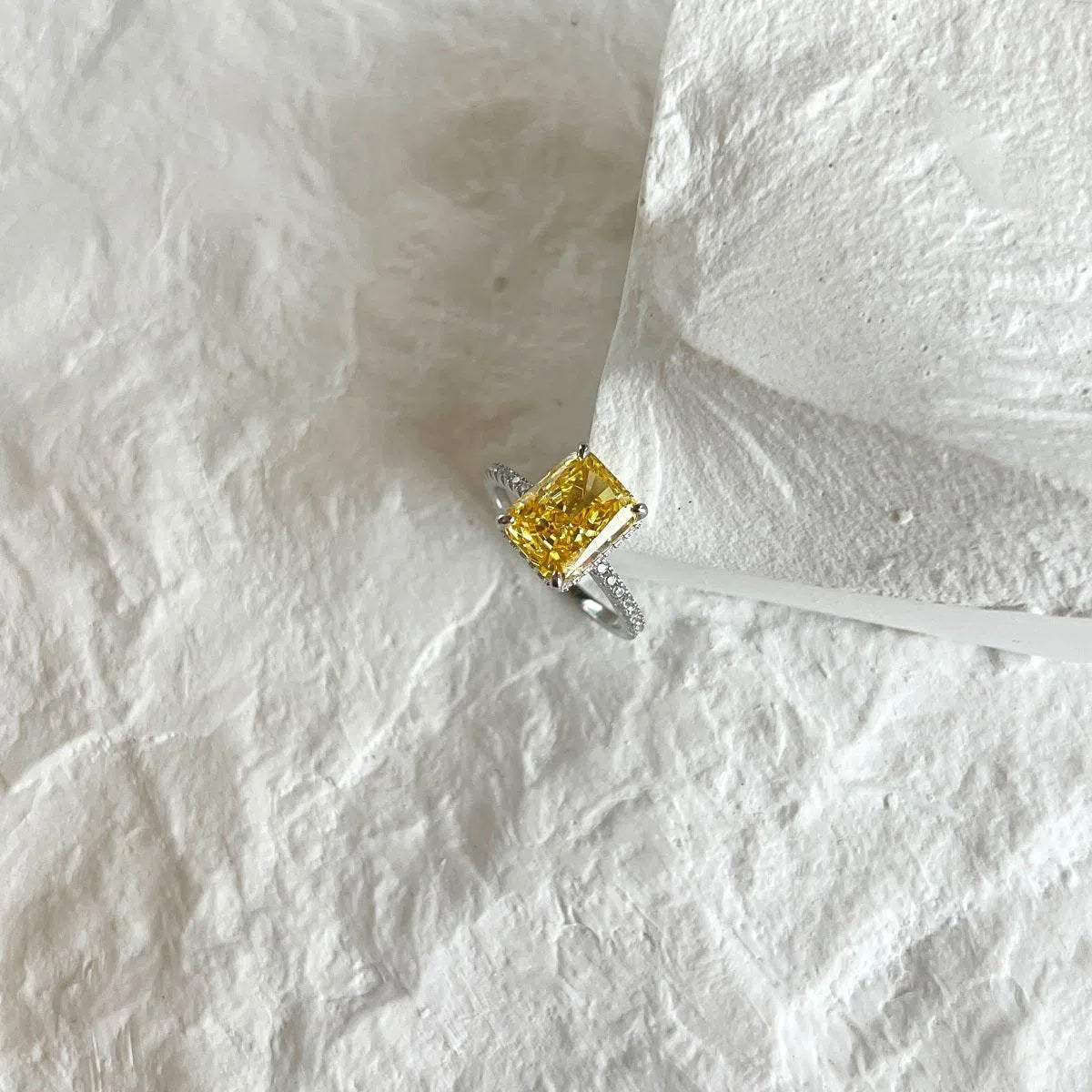 Novella yellow motif ring-OrifineJewels