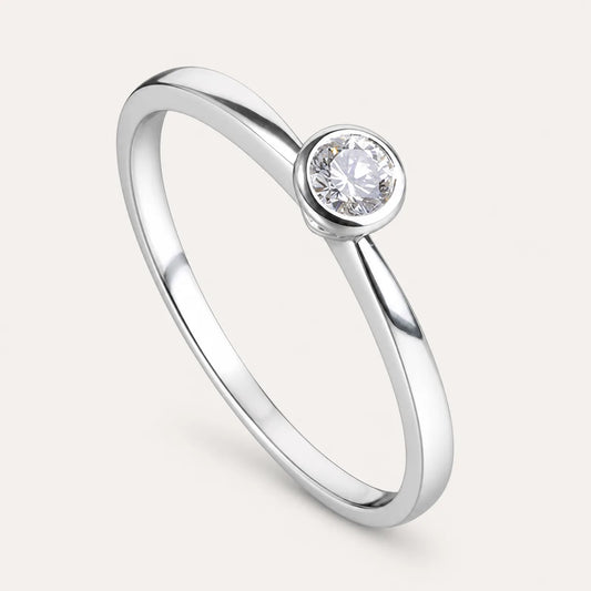 Etoile Solitaire Ring