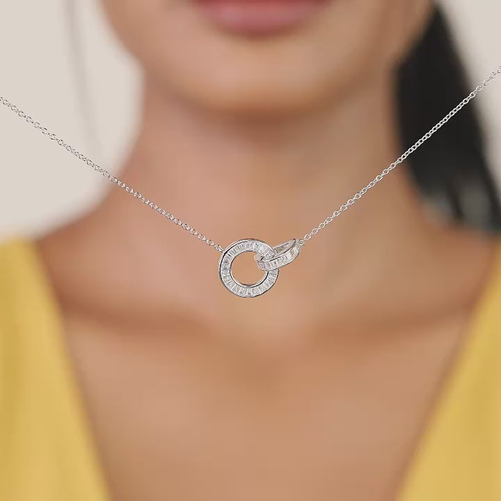 Orbina round necklace