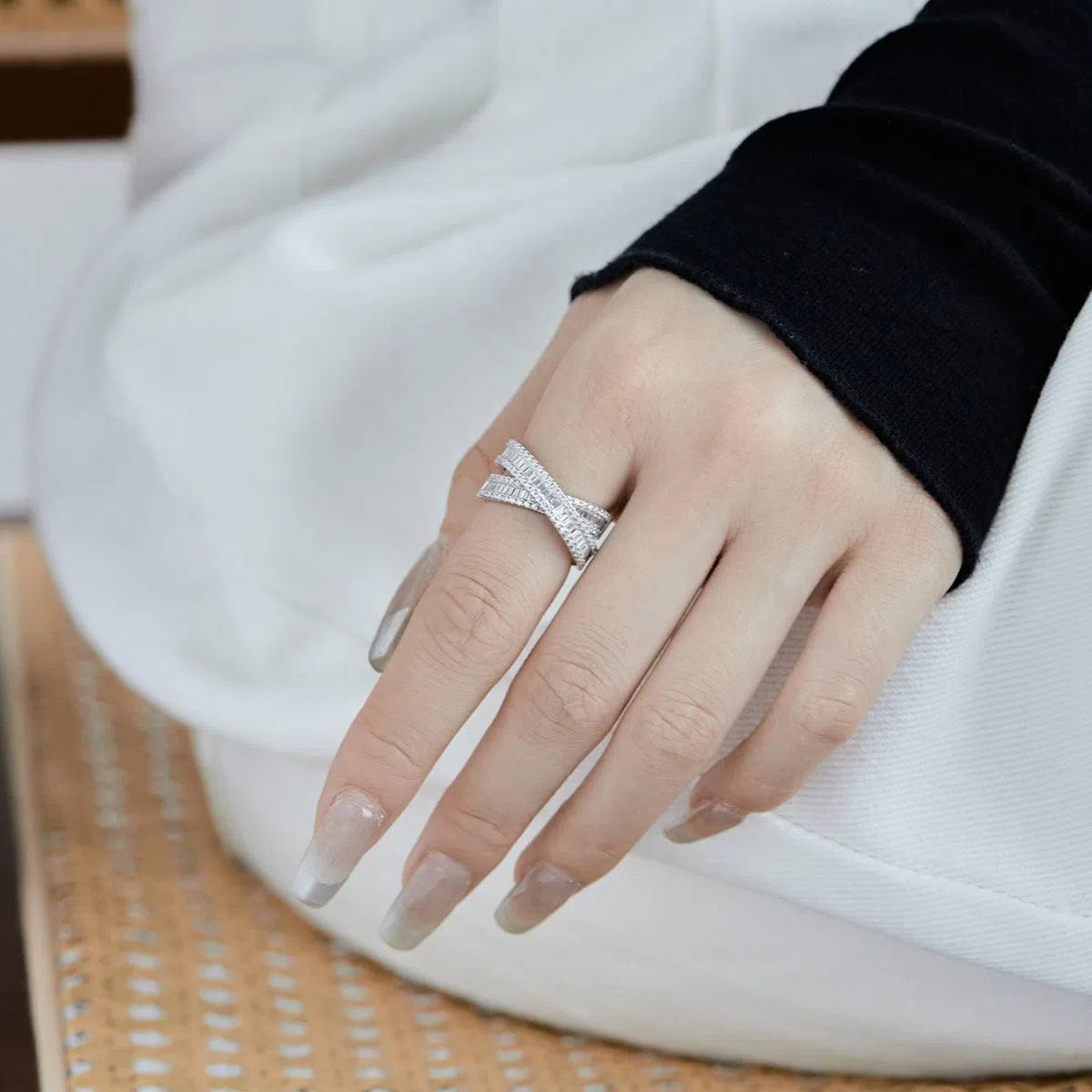 Solara kaya clear band ring-OrifineJewels